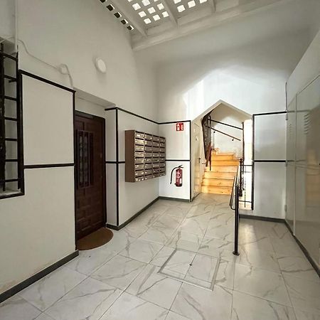 مدريد Sebastian Elcano 6, Embajadores المظهر الخارجي الصورة